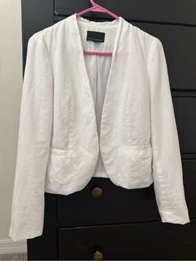 Cynthia Rowley off white/cream Linen Cropped Blazer